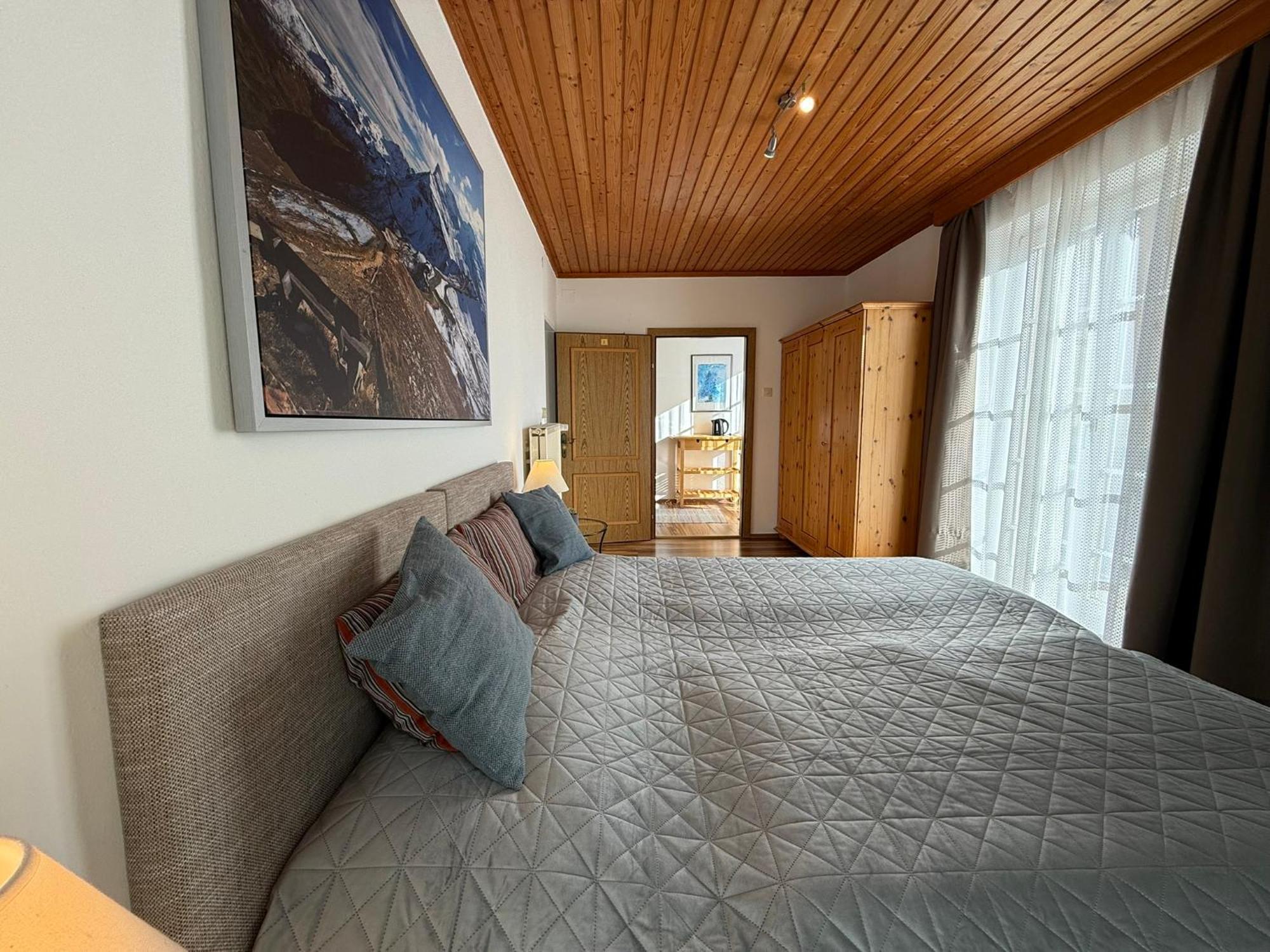 Alpina Appartements مالنتز الغرفة الصورة